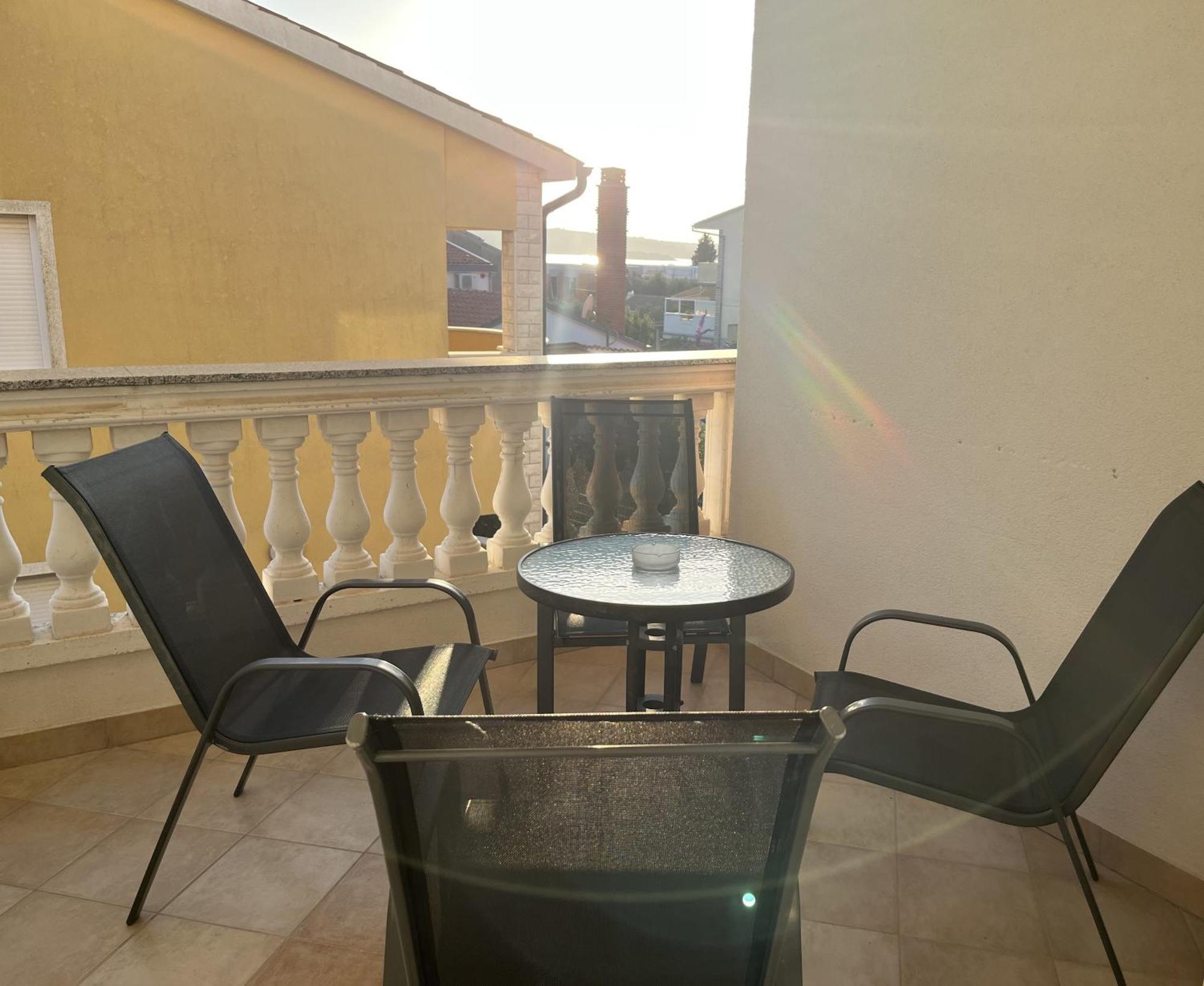 Burle Apartment With Free Private Parking 메덜린 외부 사진